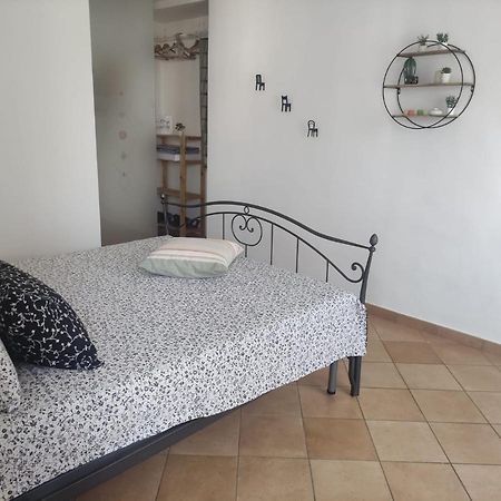 Апартаменты A Casa Justa Holiday House City Center Неаполь Экстерьер фото