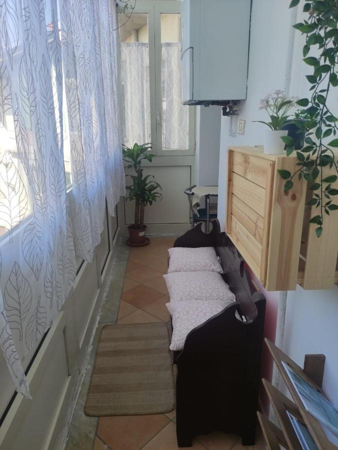 Апартаменты A Casa Justa Holiday House City Center Неаполь Экстерьер фото